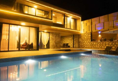 Kalkan’da Özel Havuzlu Doğa Manzaralı Tatil Villası - V2011